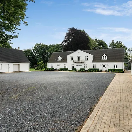 아파트 Amazing Apartment In Nimtofte With Wifi